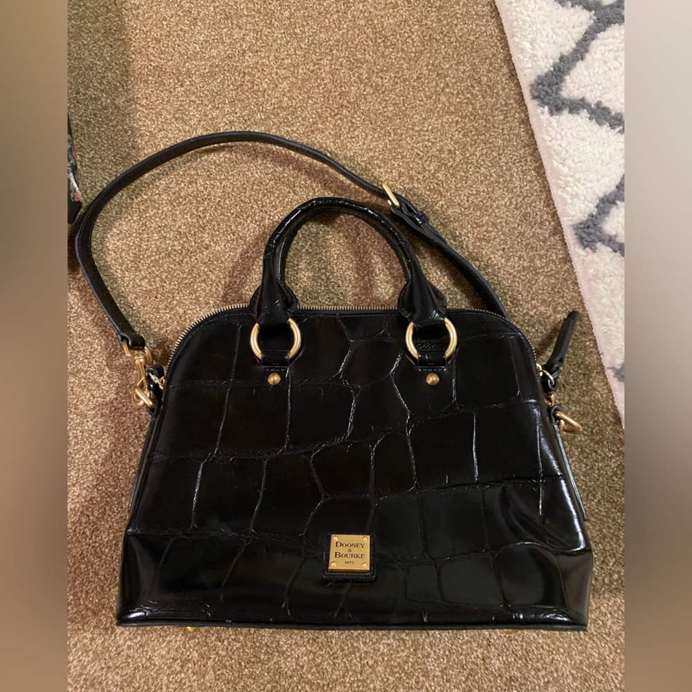 COPY - Dooney & Bourke purse